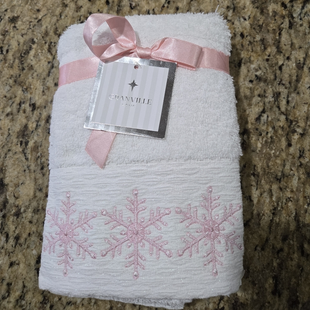Granville White and Pink Snowflake Set Of 2 Hand Towels